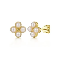 10MM Pearl Flower Stud Earrings