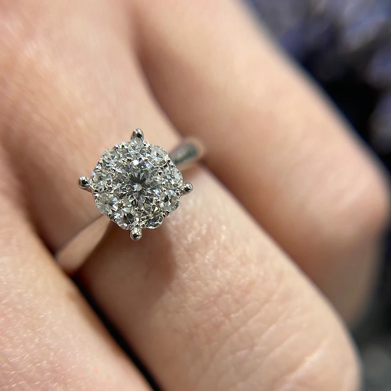 1.0ct Diamond illusion White Gold Ring