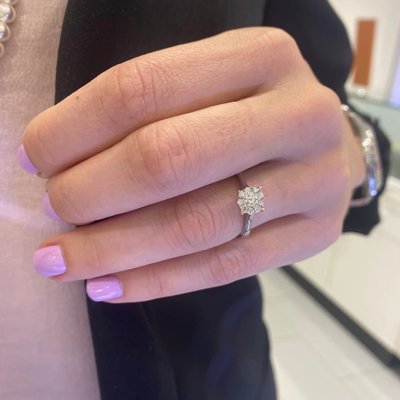 1.0ct Diamond illusion White Gold Ring