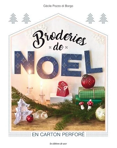 Broderies de Noël en carton perforé