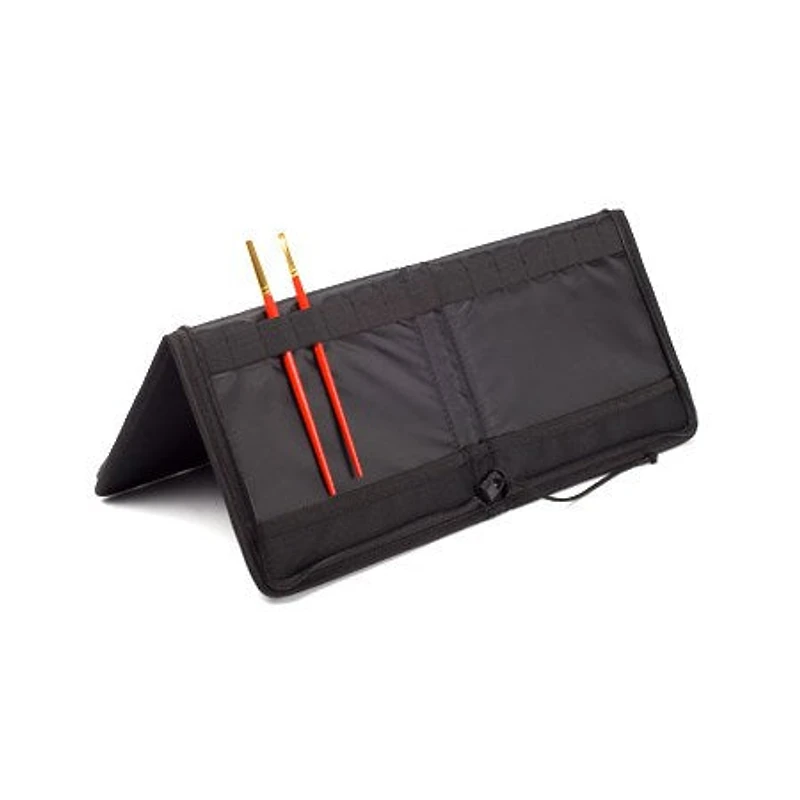 Étui et porte-pinceaux