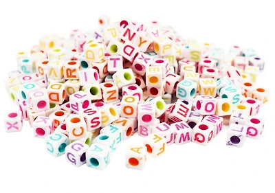 Pqt 300 perles cubes alphabet multicolores 6mm