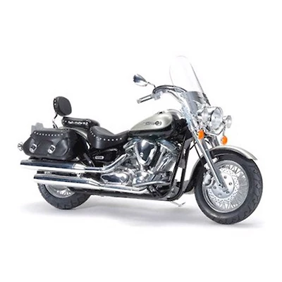 Scale Model Kit - Yamaha XV1600 Road Star Custom