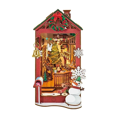 DIY Miniature House – Festive Scene