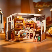 DIY Mini House - Becka's Baking House