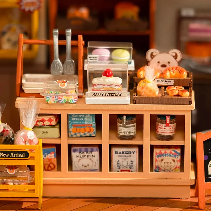 DIY Mini House - Becka's Baking House