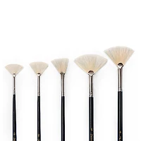 Fan paintbrush with white bristles