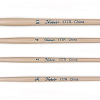 Round golden synthetic brushes, set of 4