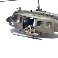 Kit modèle réduit - UH-1D Hues Gunship