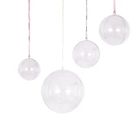 Boules en plastique