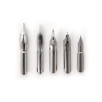 Ensemble de plumes pour manga avec encre
