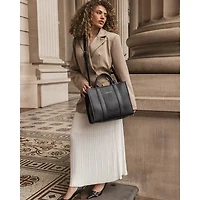 Louenhide Manhattan Tote Bag