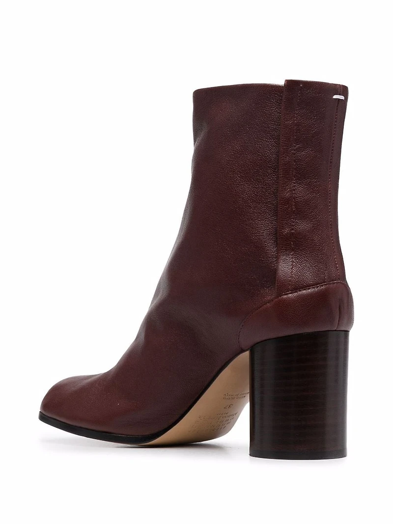 MAISON MARGIELA - Tabi Boots in Maroon