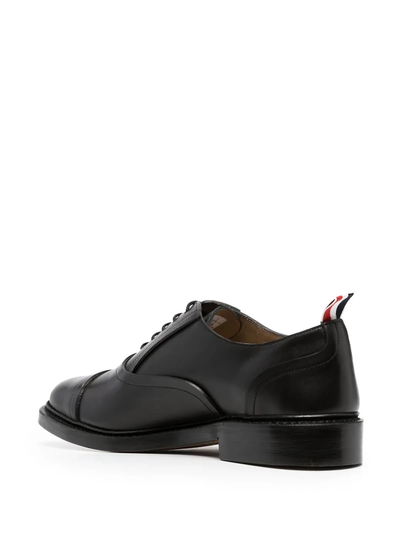 THOM BROWNE - Oxford Cap Toe in Black Calf Leather