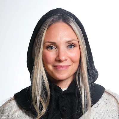 Solveig Hood