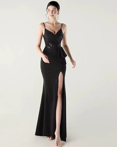 Evening long Sleeveless dress.