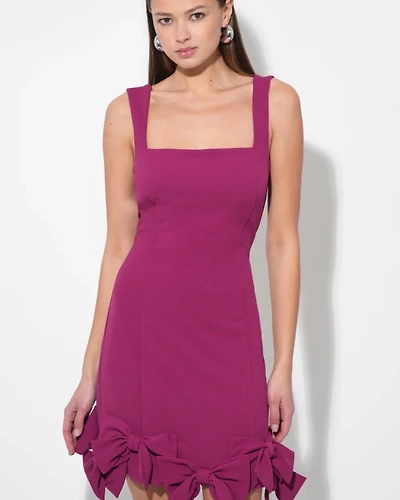 ADELYN RAE
EMBER BOW SKIRT STRAPPY MINI DRESS