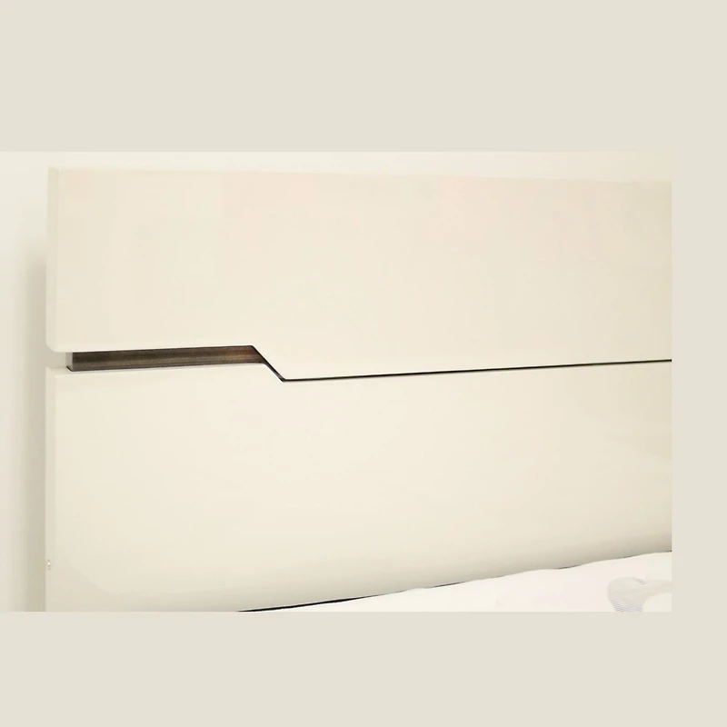 Benson Grey/ Brown Glossy Finish King Bed no storage