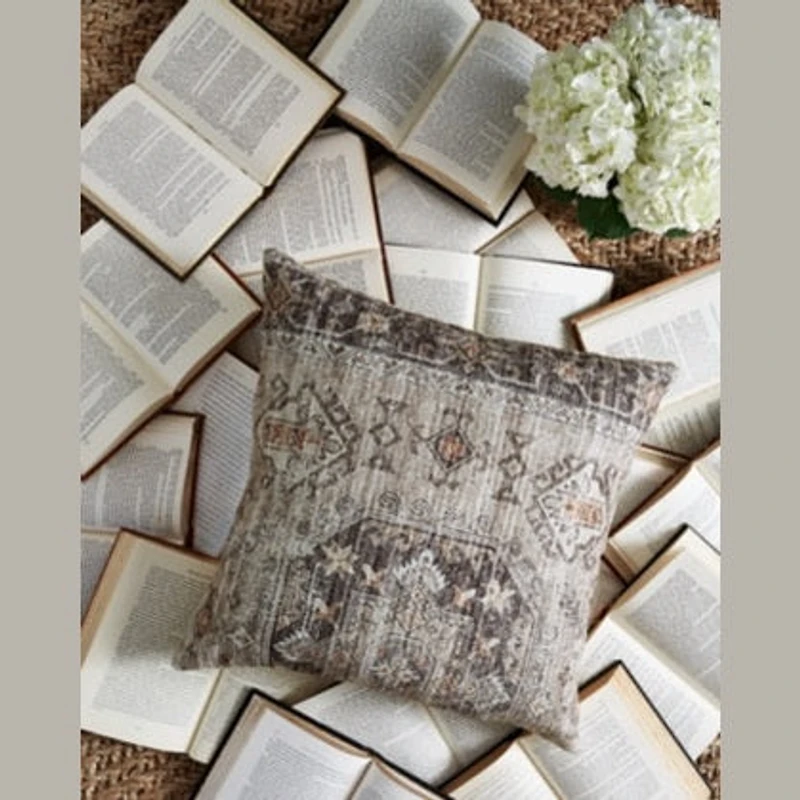 Roseridge Pillow