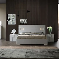 FLOOR MODEL Yulie Nightstand - Glossy White