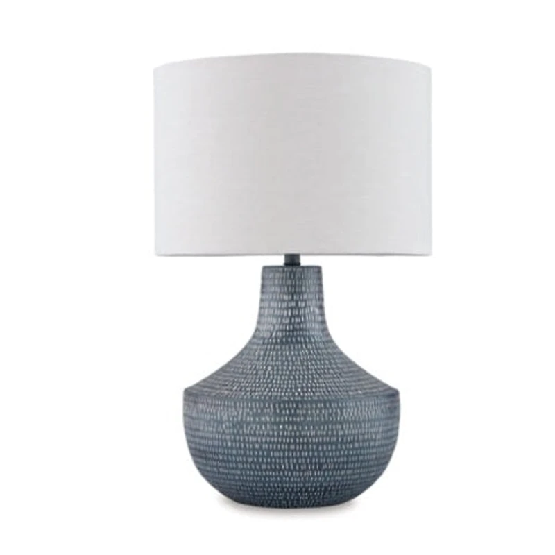 Schylarmont Metal Table Lamp