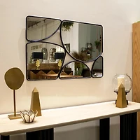 Ysolde Mirror