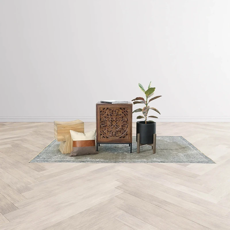 Baylen Stool