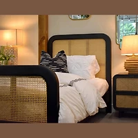 Liora Natural Lamp