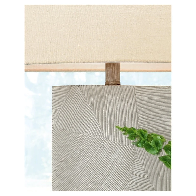 Bradard Table Lamp