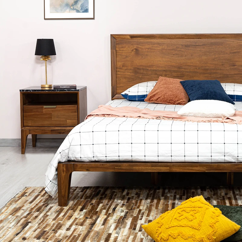 Natura Nightstand