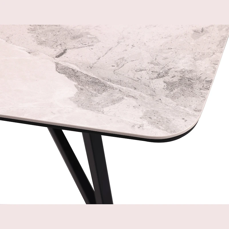 Purus Dining Table