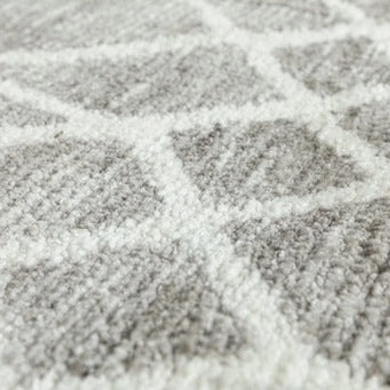 Madon Machine Woven Rug - Grey / Ivory