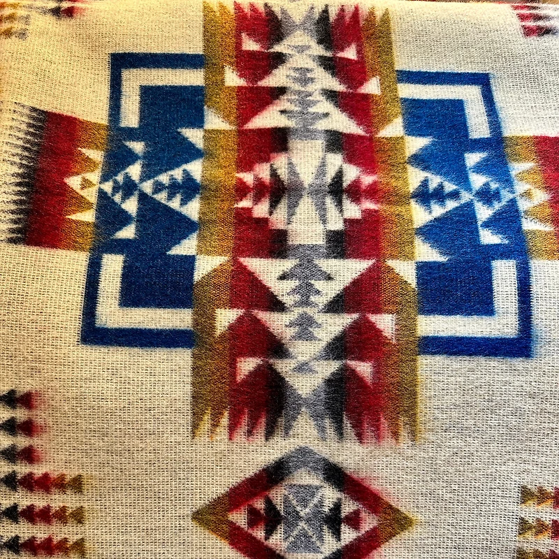 Alpaca Crafted Blanket- Geometric