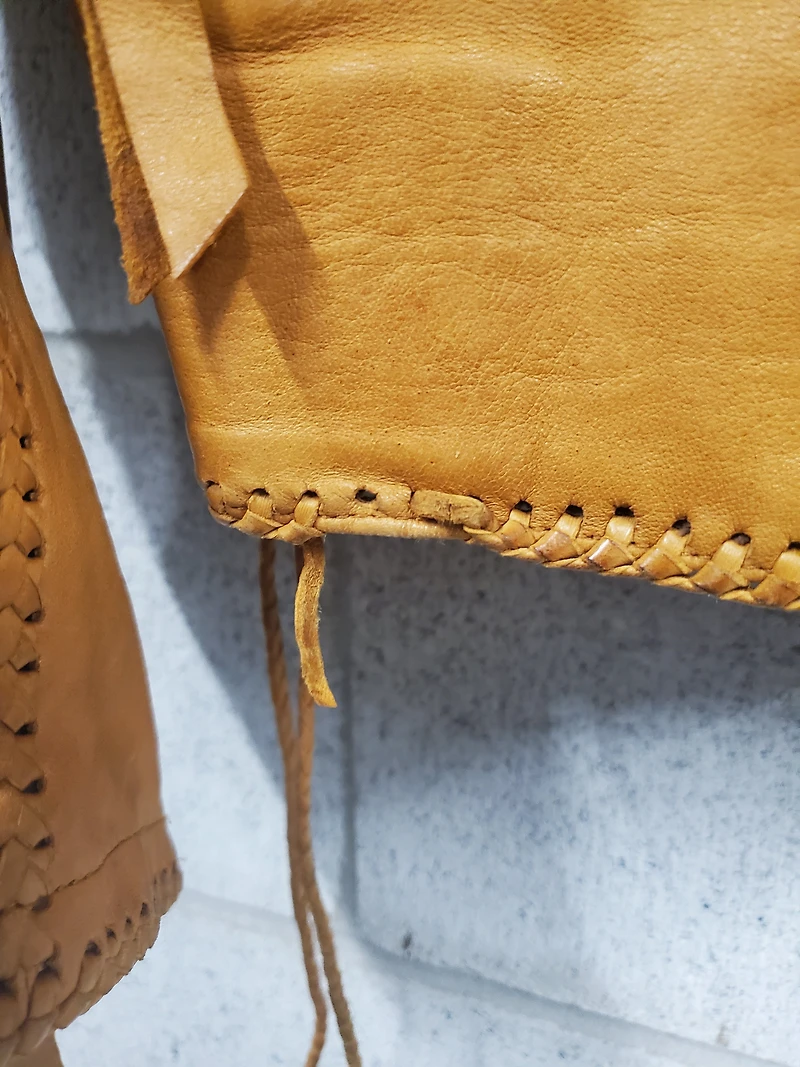 Womens Levi's Custom Genuine Cattle Leather Fits Large