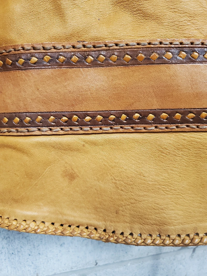 Womens Levi's Custom Genuine Cattle Leather Fits Large