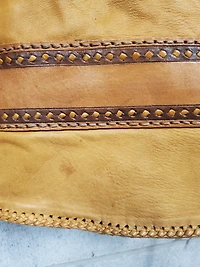 Womens Levi's Custom Genuine Cattle Leather Fits Large