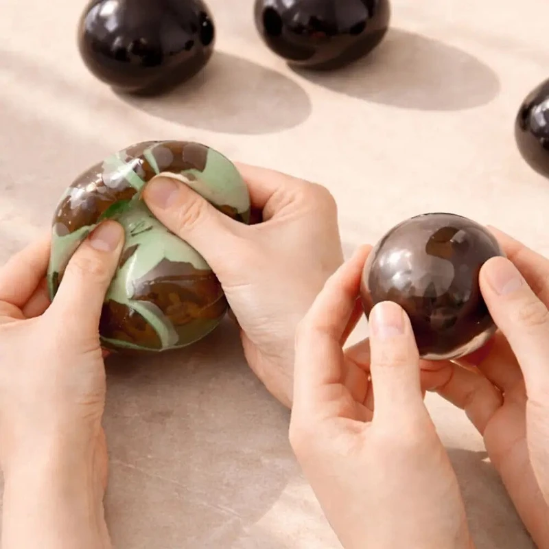 Dubai Choco Break Wax Ball Fidget -Crack Squeeze Stress Ball (1pc)