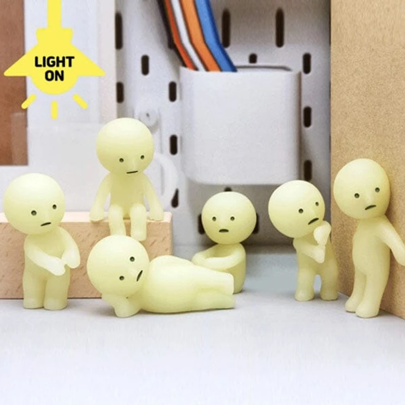 Smiski Series 1 Collectible Glow in the Dark Figurine Blind Box (1pc)
