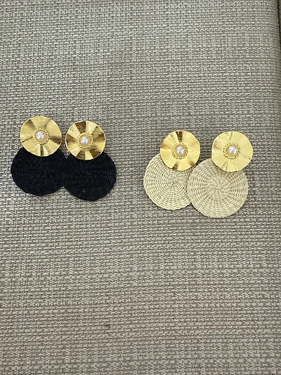 Cm sphere/pearl earings