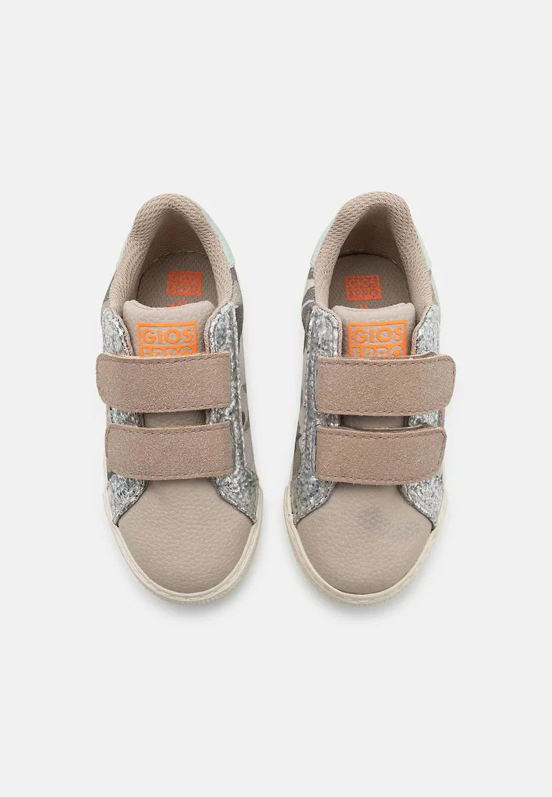 Gioseppo  Cluain camuflage