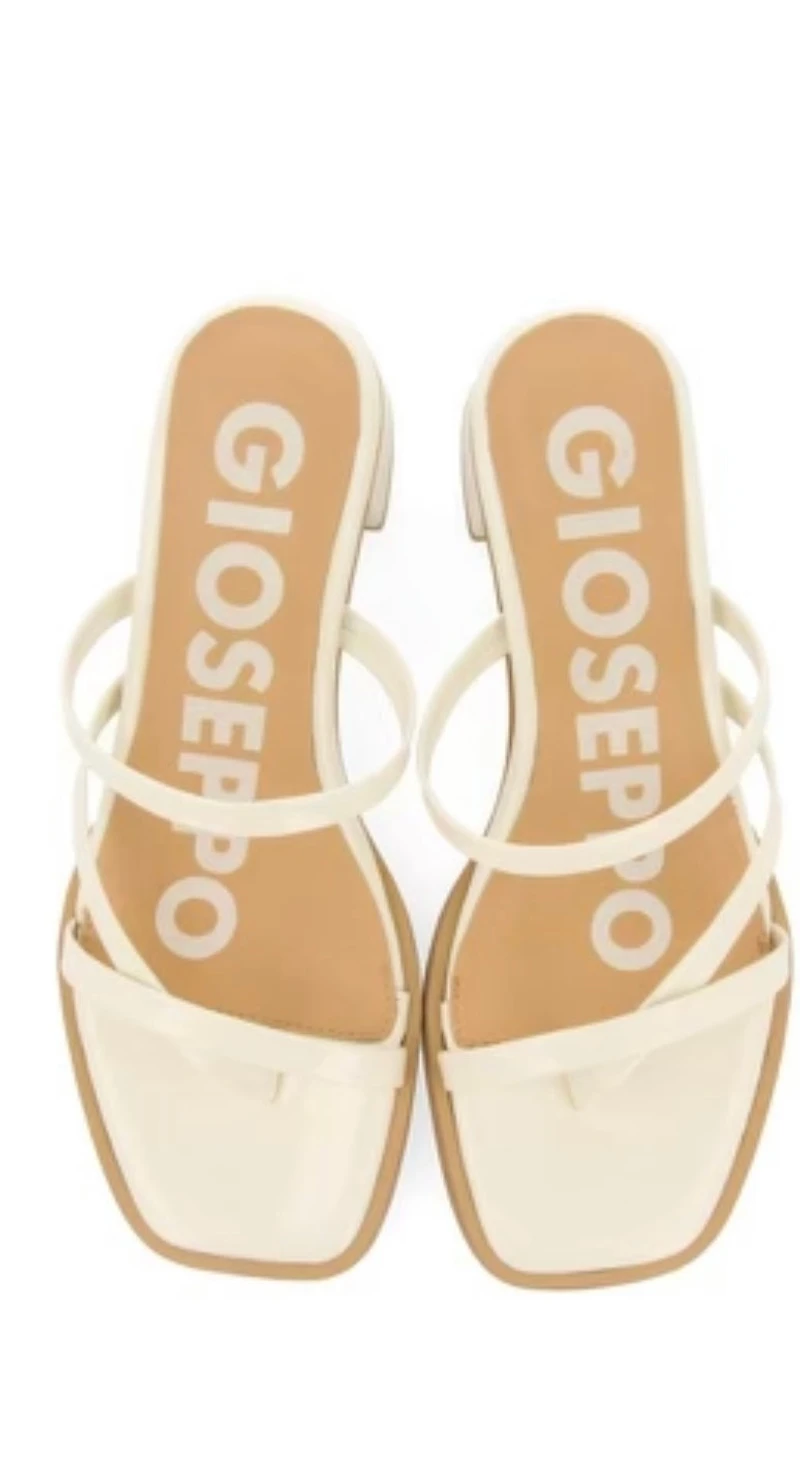 Gioseppo kinney off white
