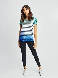 Short-sleeve semi-fitted t-shirt