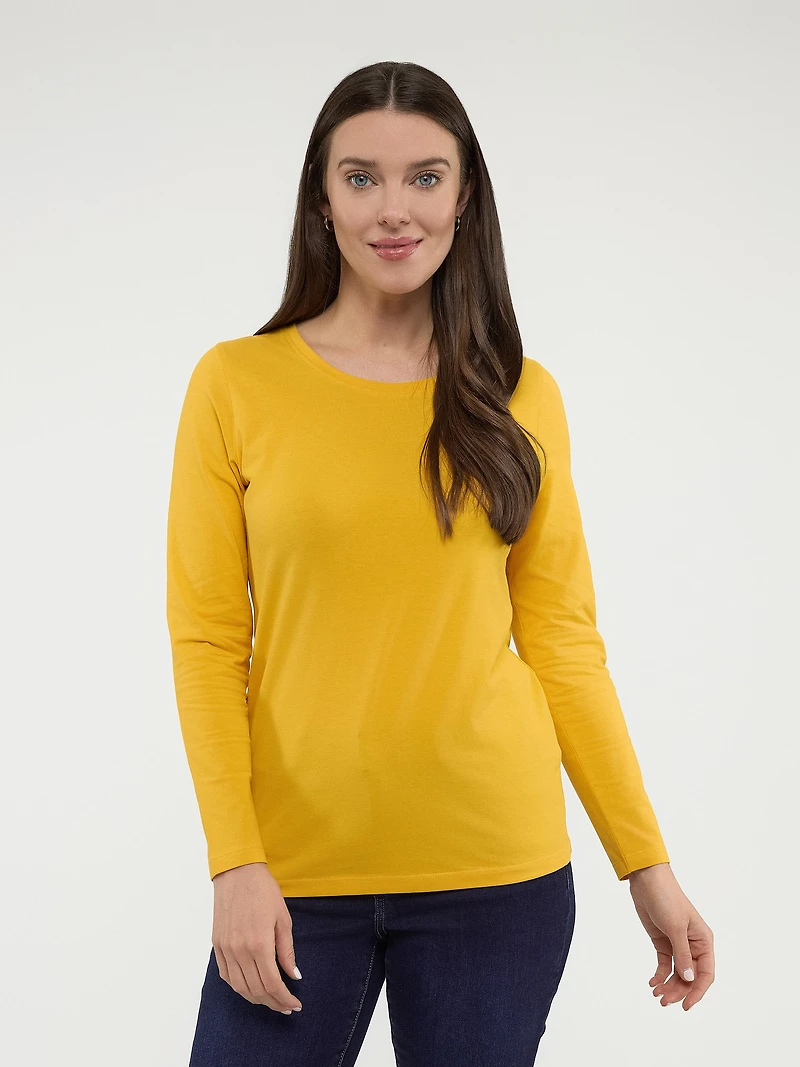 Long-sleeve semi-fitted t-shirt