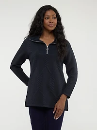 Long-sleeve semi-fitted t-shirt