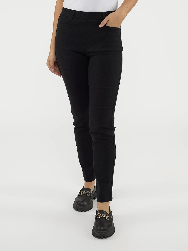 Narrow semi-fitted pull-on pant