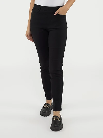 Narrow semi-fitted pull-on pant