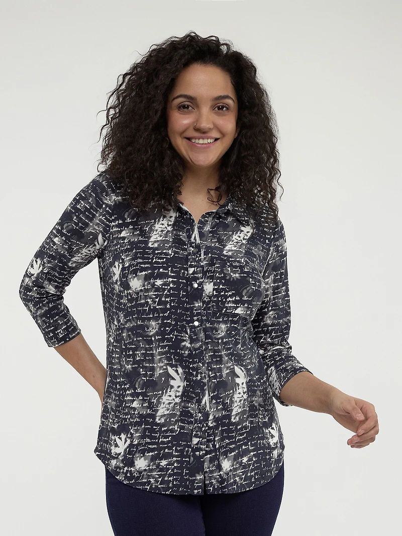 Blouse semi-ajustée à manches 3/4 avec boutons
