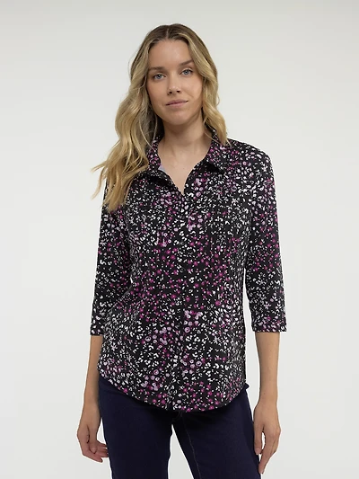 3/4-sleeve semi-fitted blouse with buttons