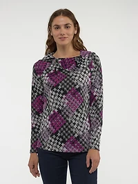 Long-sleeve semi-fitted t-shirt