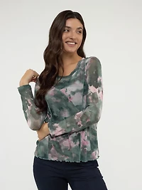 Long-sleeve semi-fitted t-shirt
